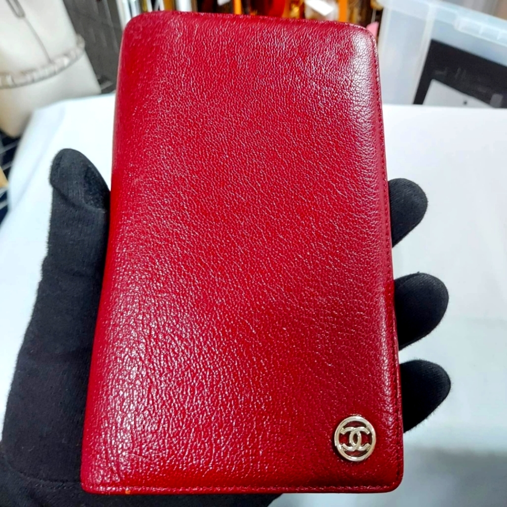 Chanel wallet
